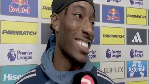 阿根廷队公布：迪巴拉大腿肌腱受损，预计无法参加比赛